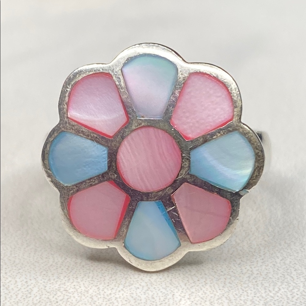 Floral Sterling Silver Ring with Pink and Blue Mother of Pearl‎ size 8 925